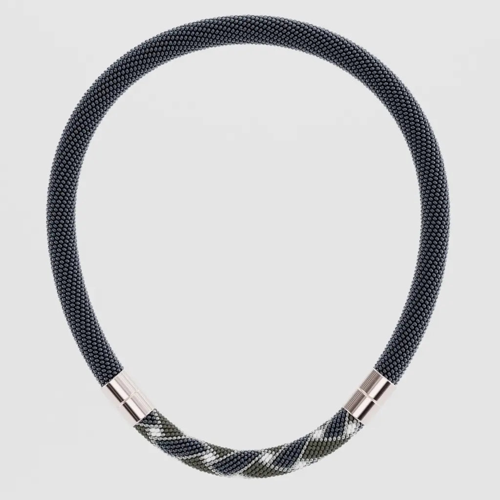 Weawed Ornament Necklase (Hematit)