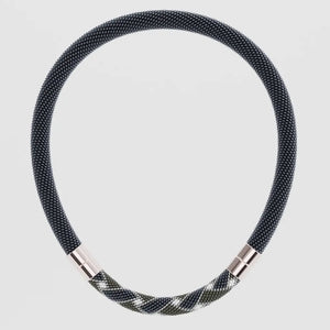 Vevd ornamenthalskjede (Hematit)